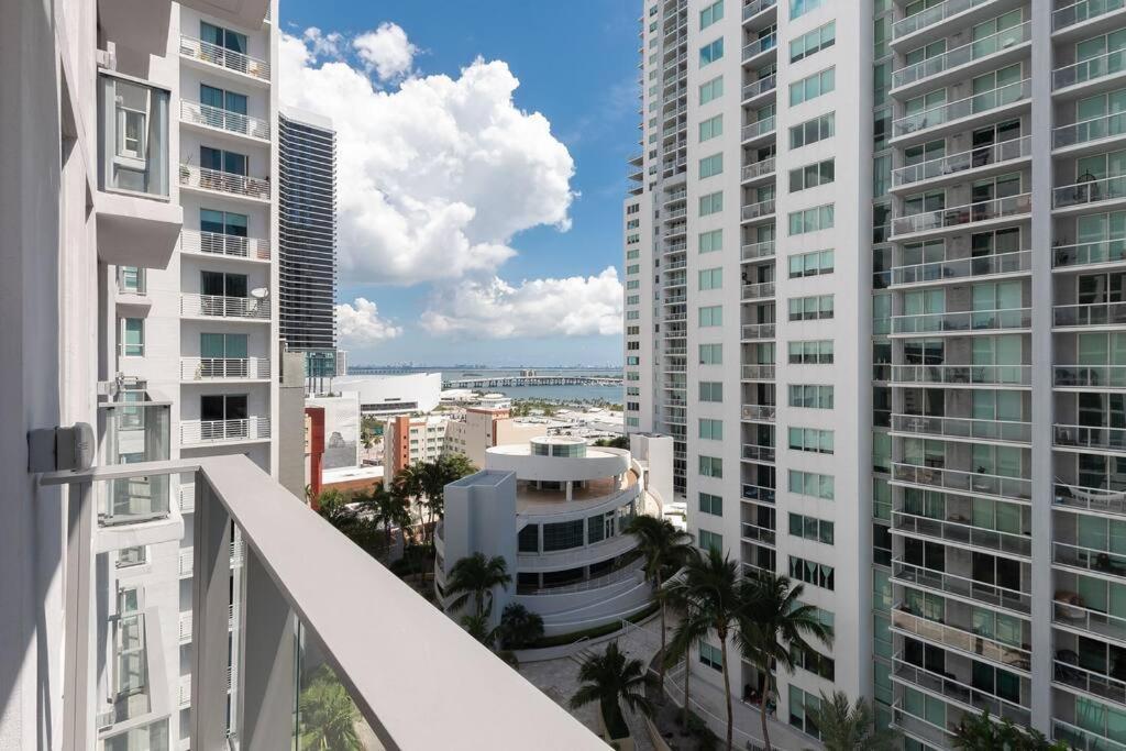 Stylish Modern Downtown Studio Free Parking Apartment Miami Exterior foto